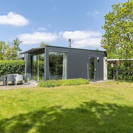 Beautiful Holiday Home With Spacious Garden Sint Maartensvlotbrug Экстерьер фото