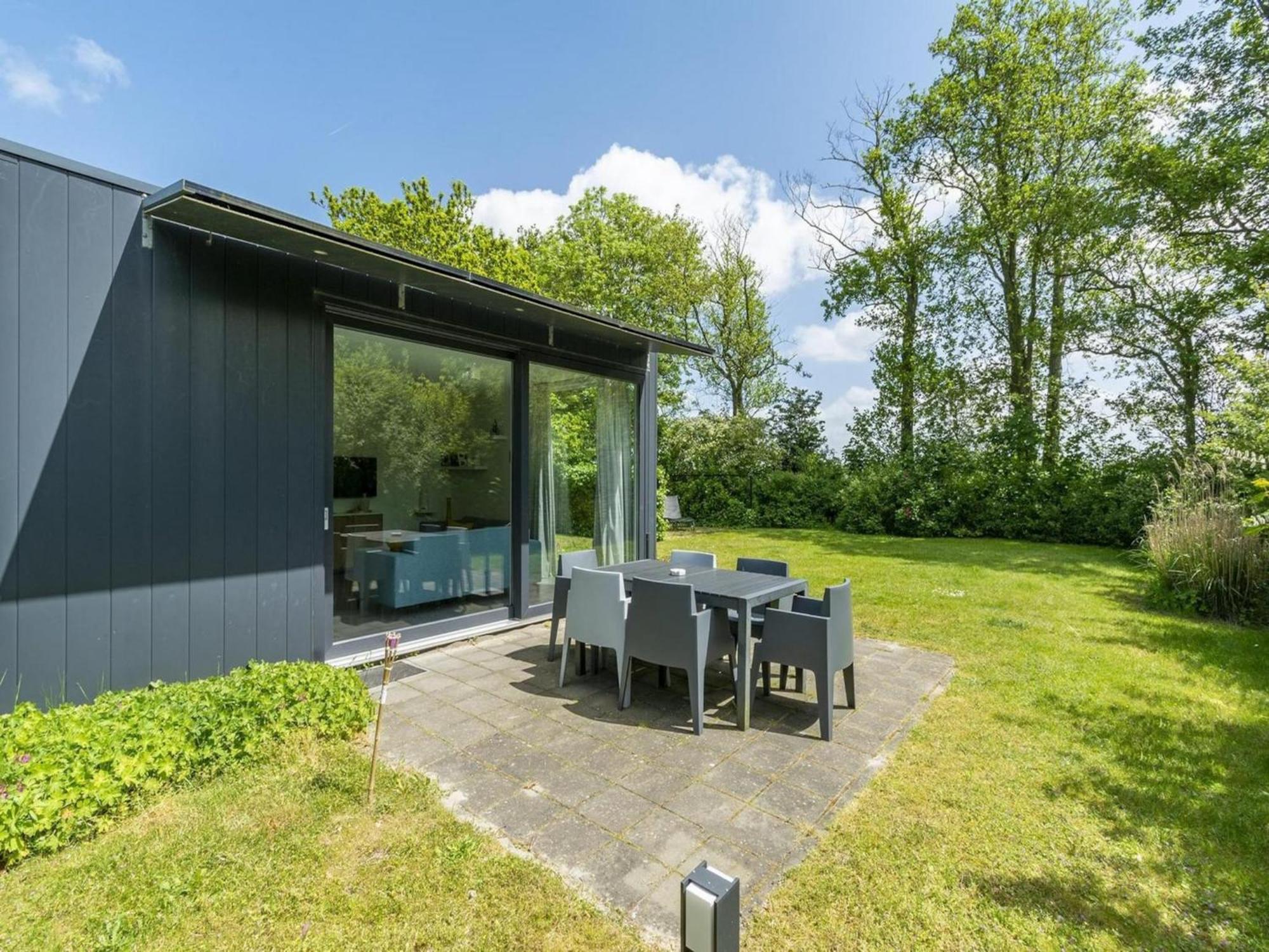 Beautiful Holiday Home With Spacious Garden Sint Maartensvlotbrug Экстерьер фото
